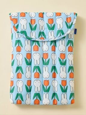 *NWT* BAGGU X MIFFY Tulip Miffy 16" Recycled Puffy Laptop Sleeve